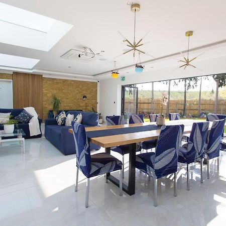 Legoland Heathrow Windsor Apartment Hotel 斯劳 外观 照片