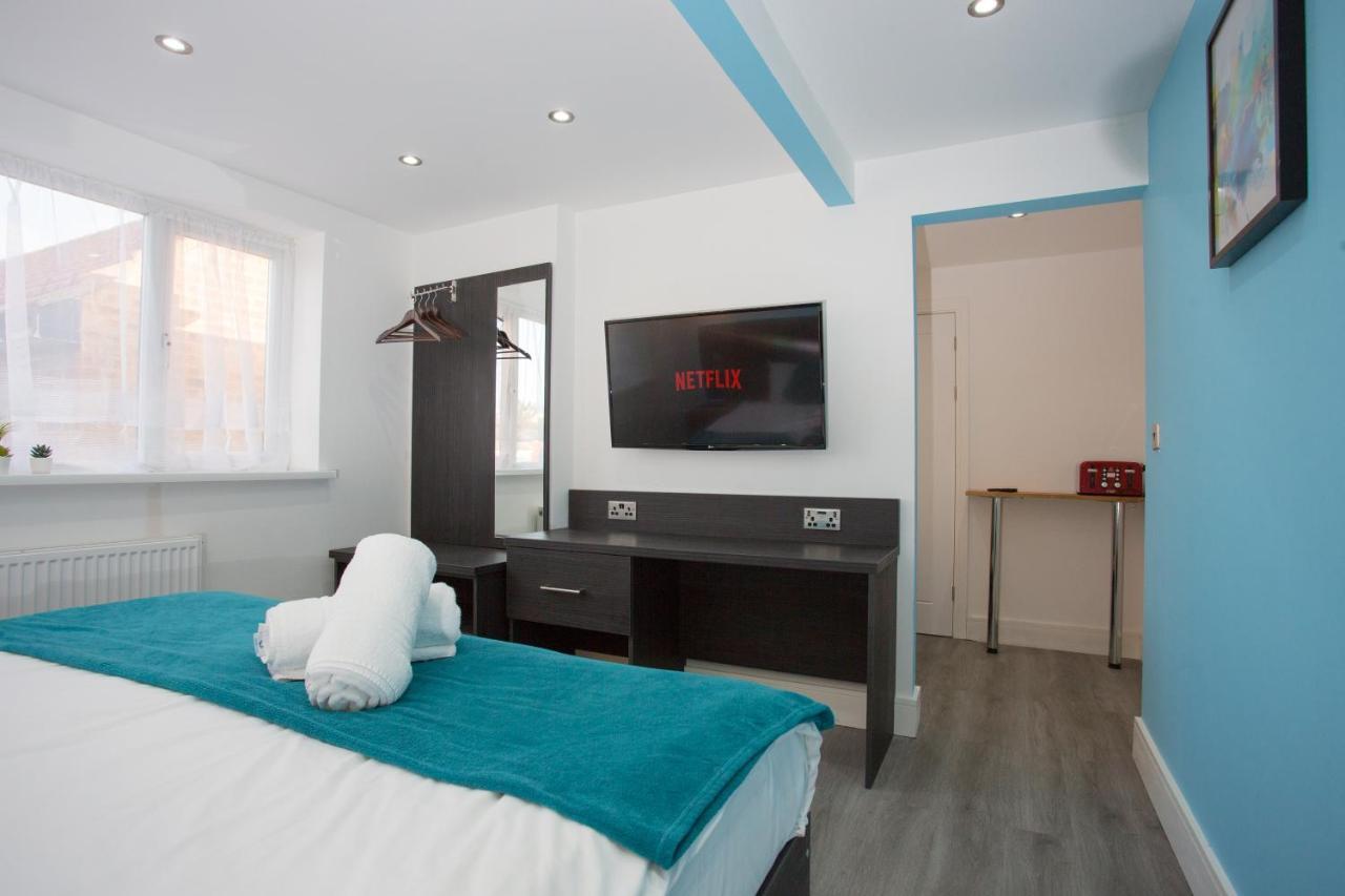 Legoland Heathrow Windsor Apartment Hotel 斯劳 外观 照片