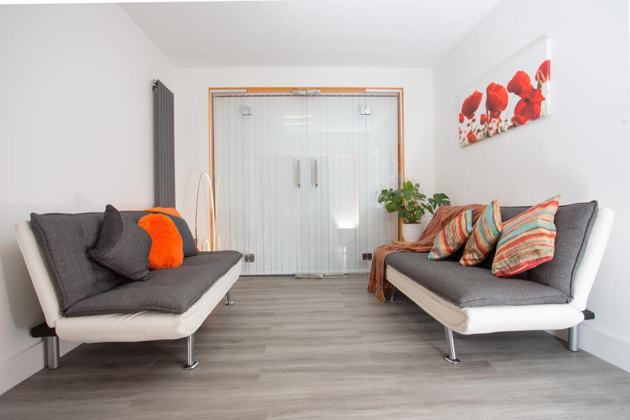 Legoland Heathrow Windsor Apartment Hotel 斯劳 外观 照片