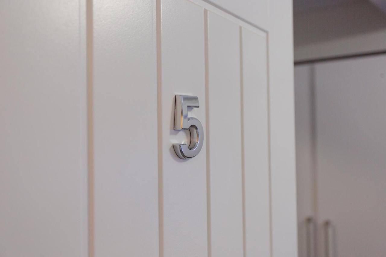 Legoland Heathrow Windsor Apartment Hotel 斯劳 外观 照片
